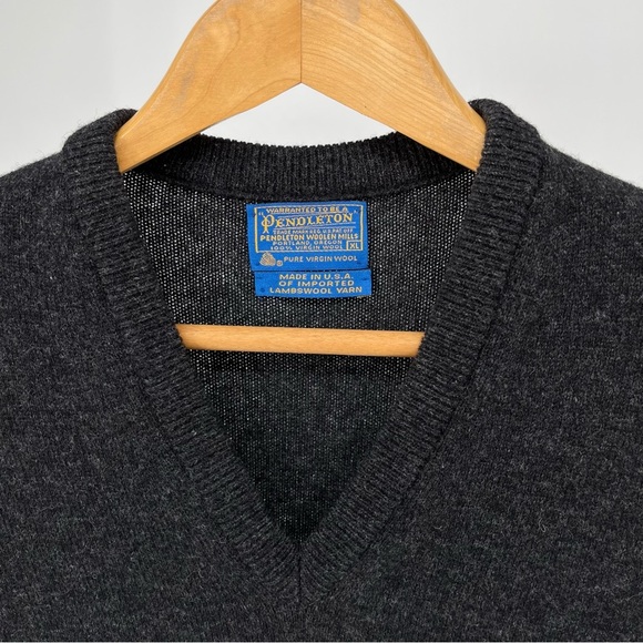 Pendleton Men’s 100% Lambswool Sweater Vest Size XL Heathered Vneck Made In USA - Picture 4 of 8